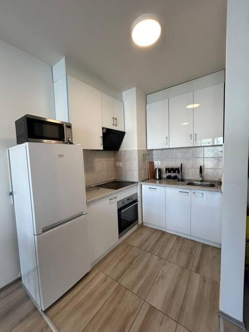 Modern With Garage * Budapest